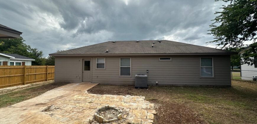 1212 Magnolia St Belton, TX 76513